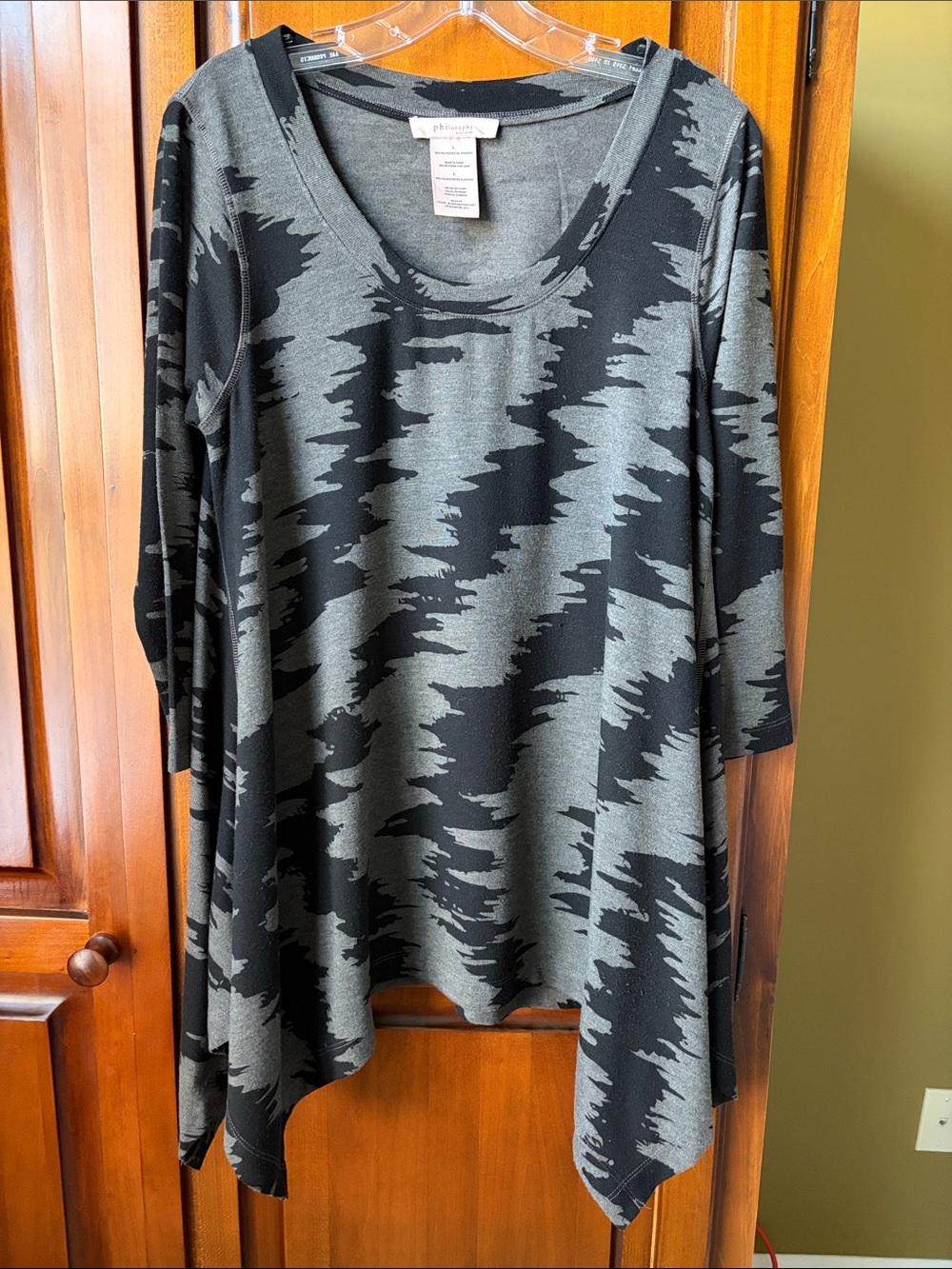 Philosophy Black & Gray Abstract Scoop Neck Tunic